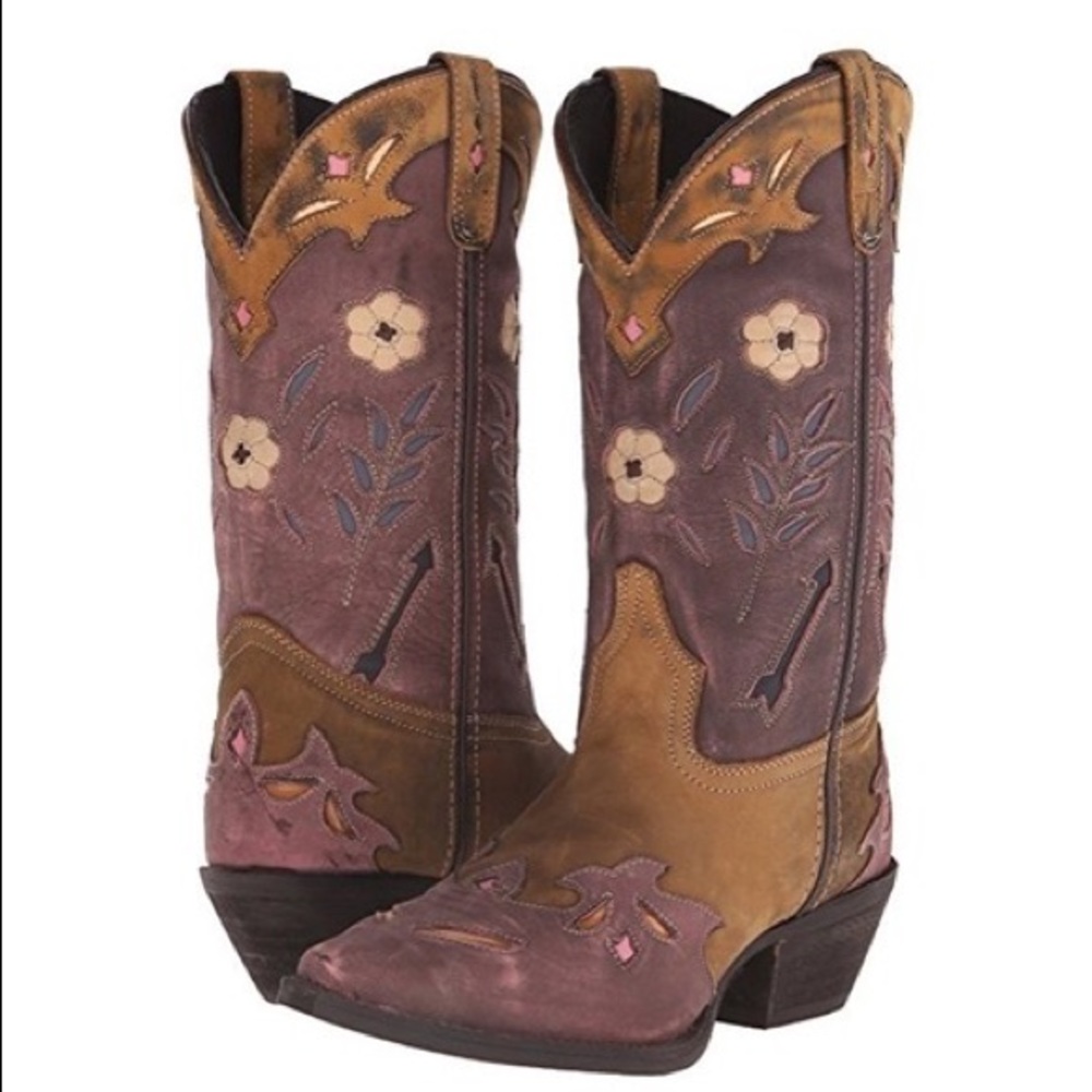 NWT LAREDO’s Mia Kate Western Boot size 8